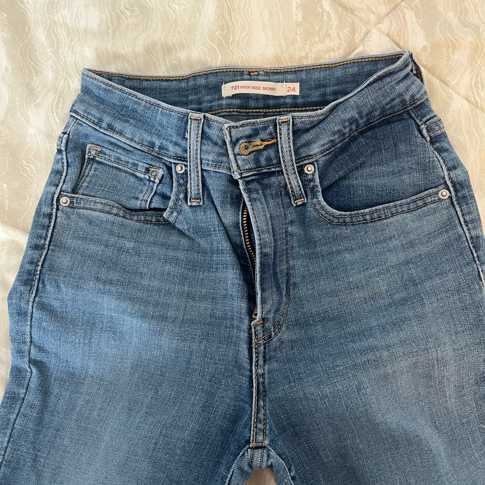 Women's Blue  levis Jeans